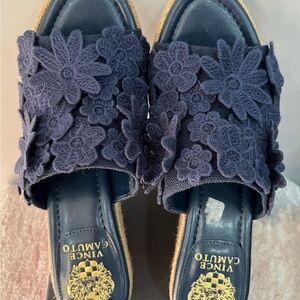 Vince Camuto Navy Blue Floral Wedge Sandals Espadrille Slip-On New
